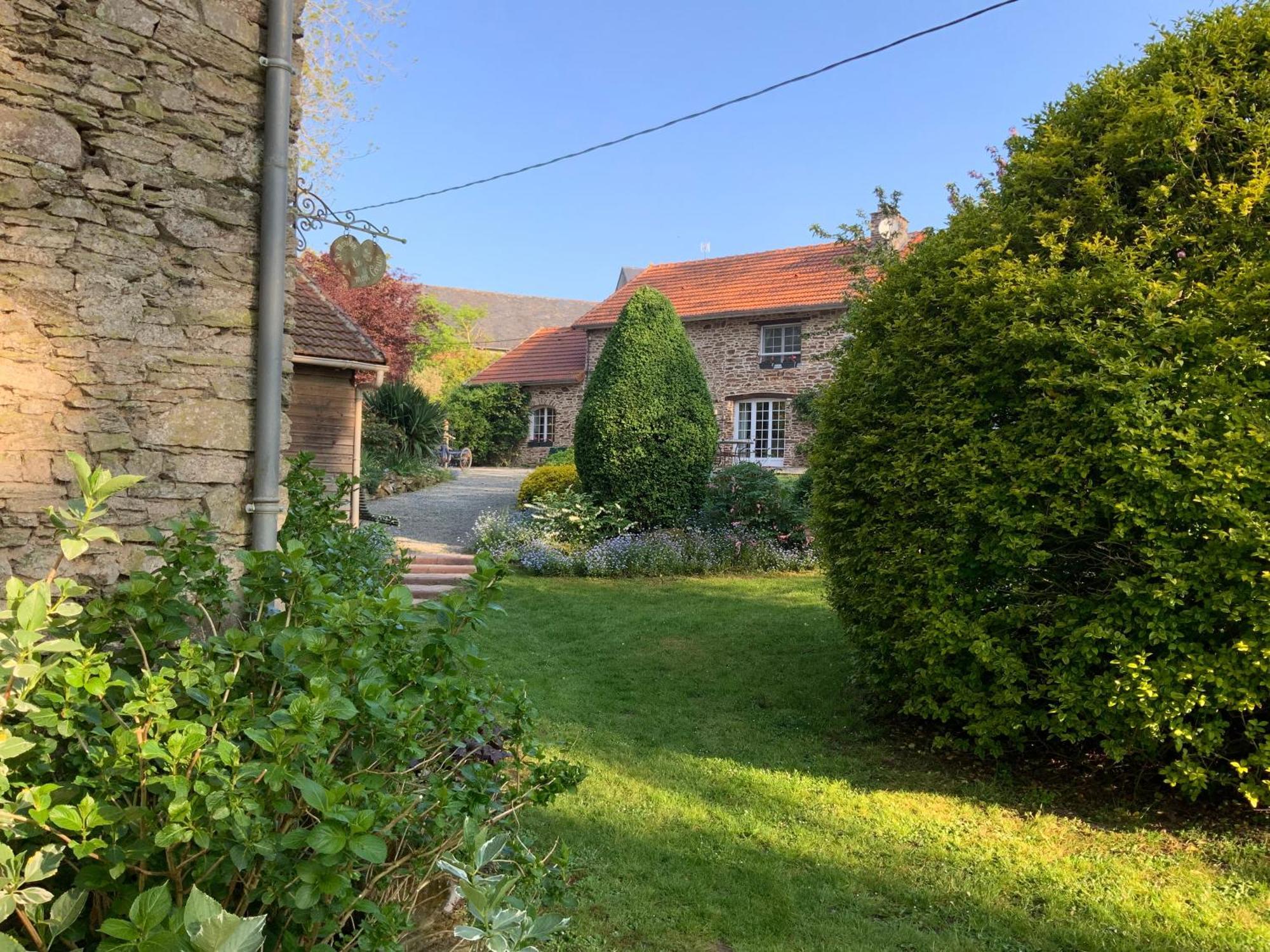 Bed and Breakfast Le Moulin De La Castellerie Moon-sur-Elle Exterior foto