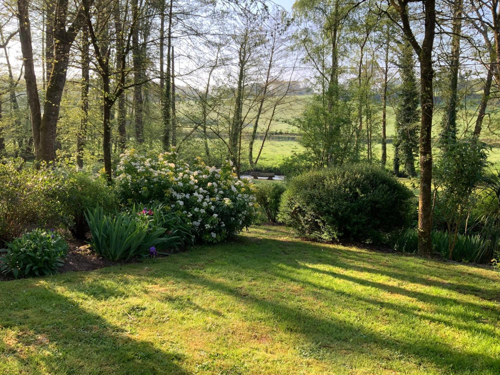 Bed and Breakfast Le Moulin De La Castellerie Moon-sur-Elle Exterior foto